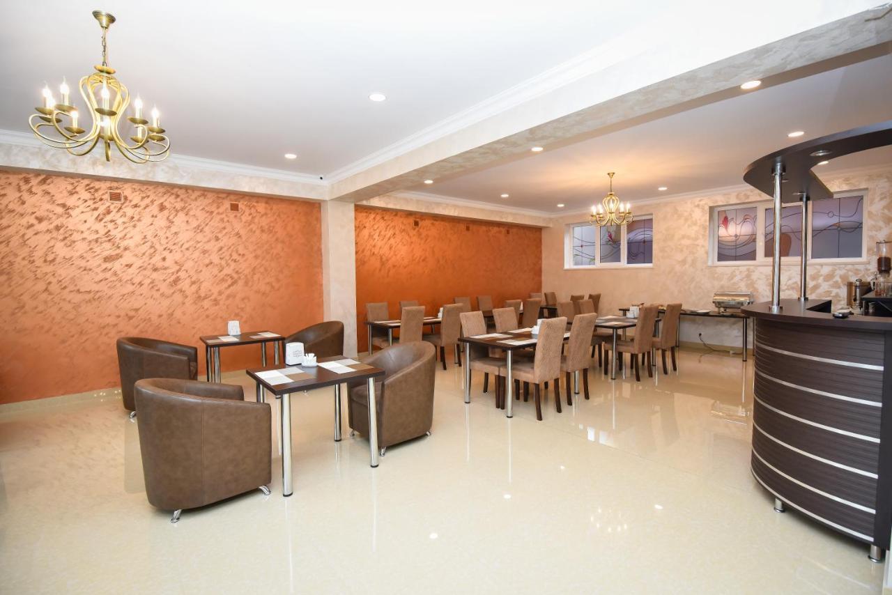 Laguna Hotel วานาดเซอร์ ภายนอก รูปภาพ