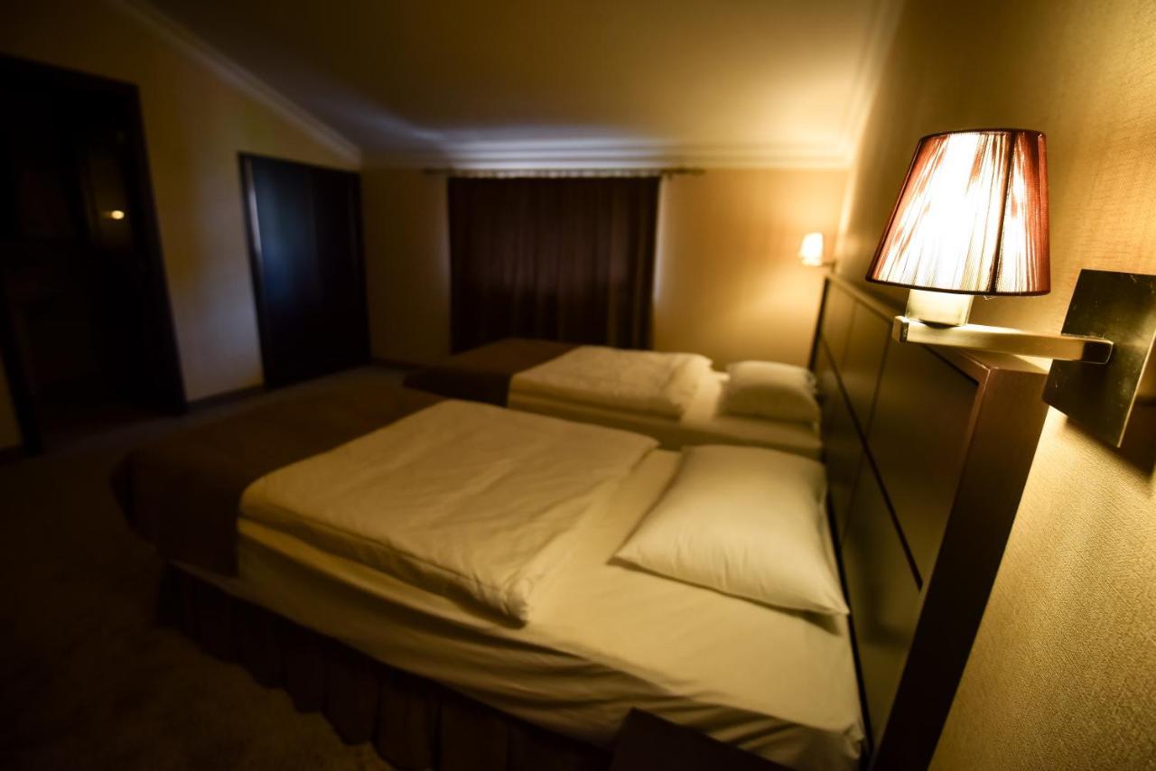 Laguna Hotel วานาดเซอร์ ภายนอก รูปภาพ