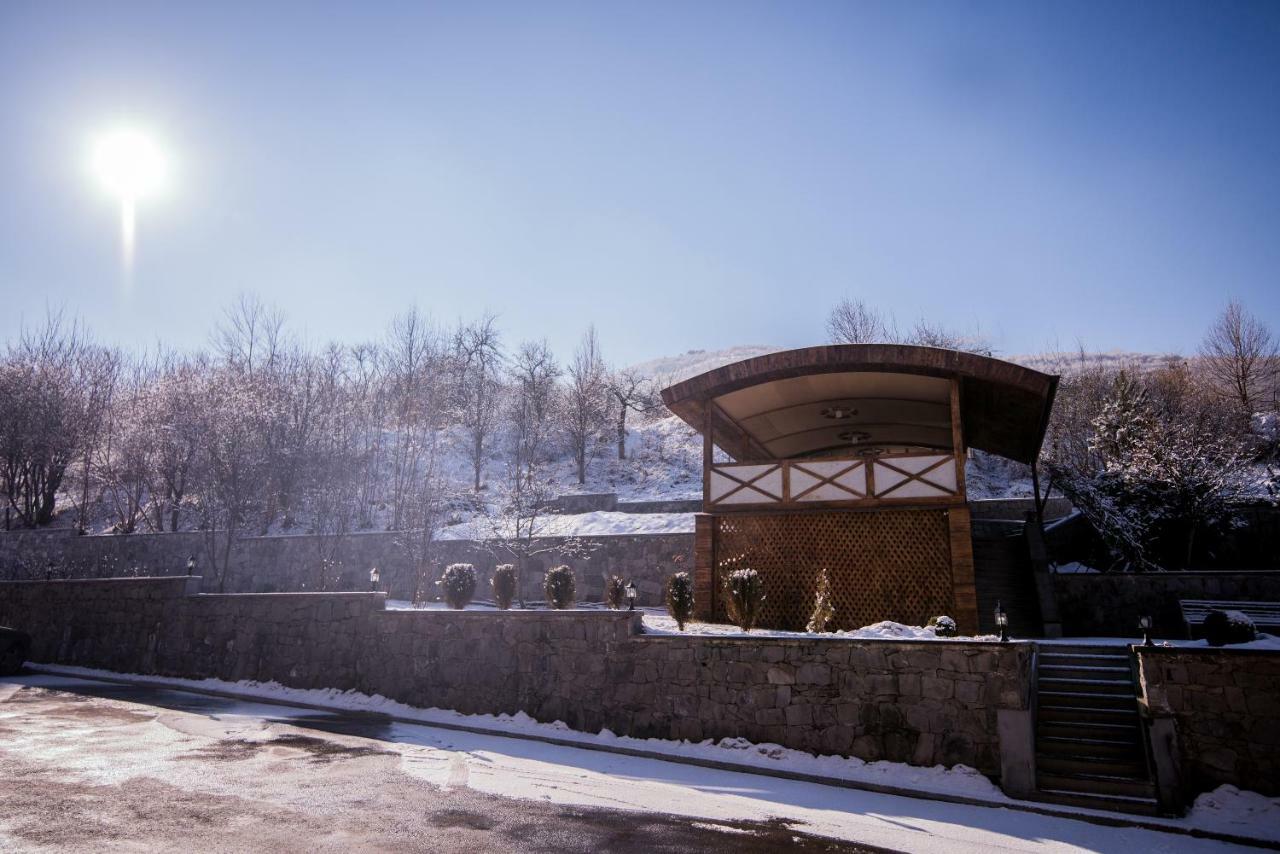 Laguna Hotel วานาดเซอร์ ภายนอก รูปภาพ